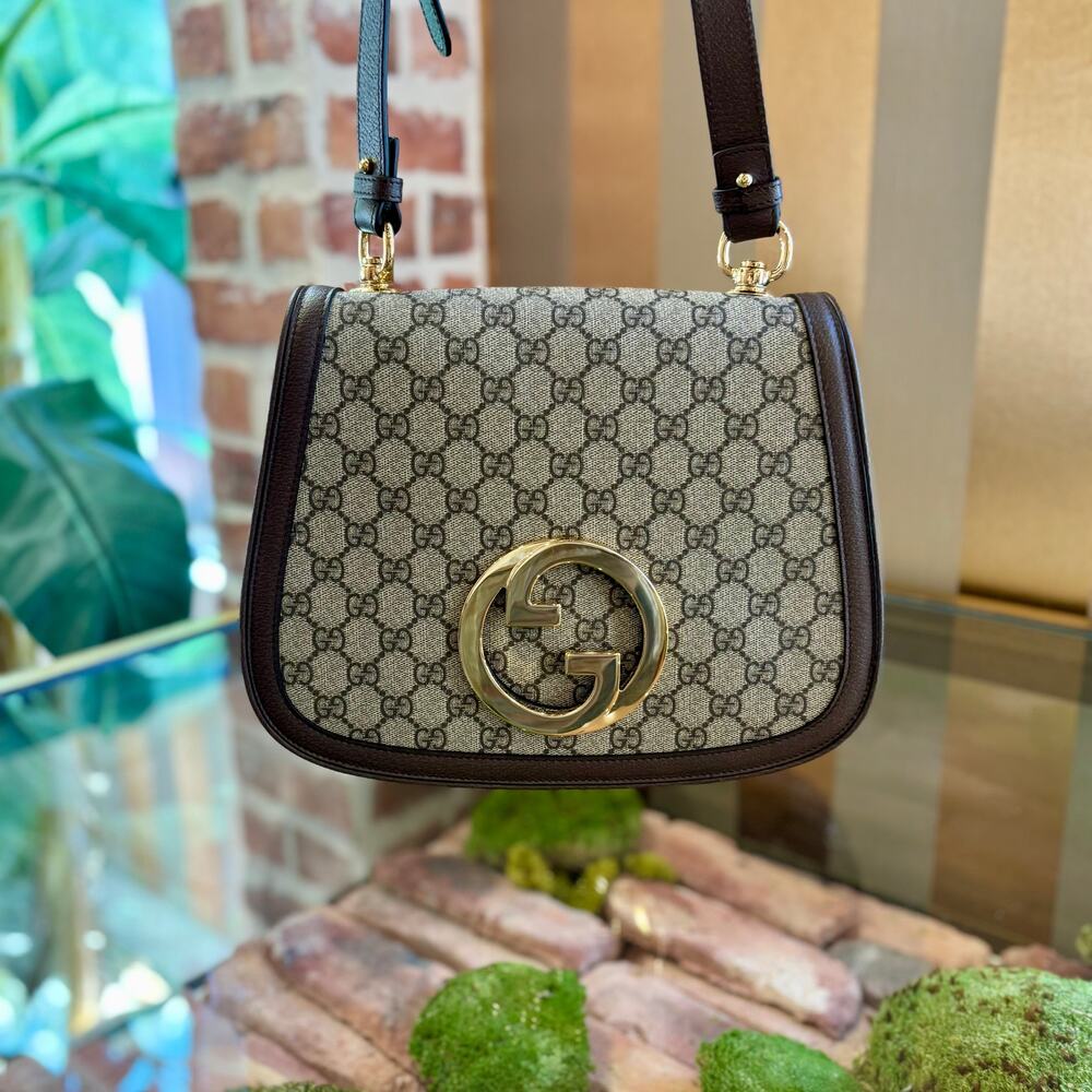 GUCCI Blondie Medium Top Handle Shoulder Bag